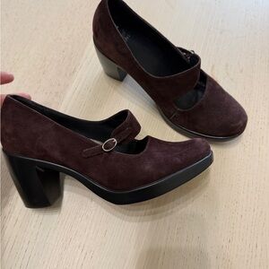 Perfect brown suede Dansko Mary Jane  size 38. About W size 7.5;  3 inch heel.